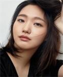배우 김고은