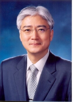 최정섭 이사장