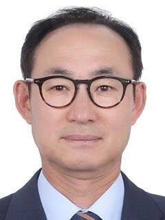 신임 백형희 원장