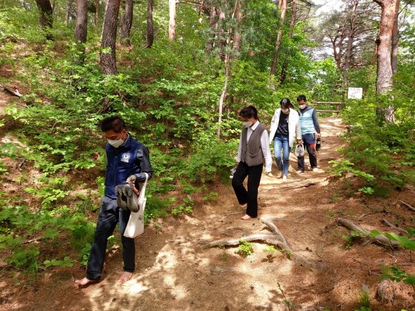 맨발 걷기