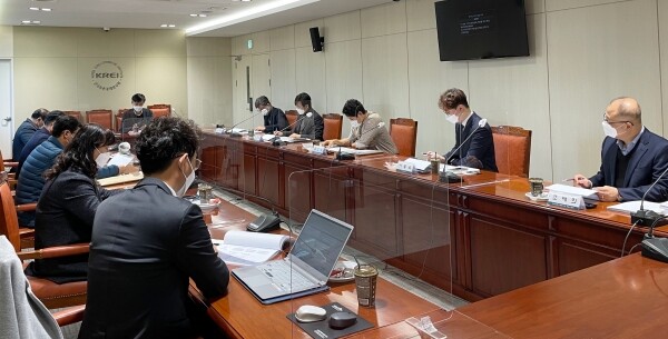 사진은 제5차 인권경영위원회 개최 모습