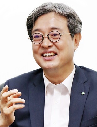 오형완 부사장 겸 기획이사
