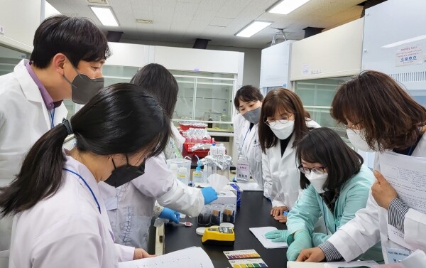 퇴액비 분석교육 모습.