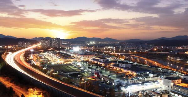 구리농수산물도매시장 야경 (구리농수산물공사 제공)