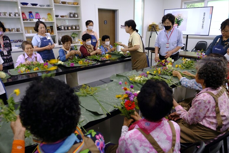 치유농업 프로그램(한국농업기술진흥원 제공)