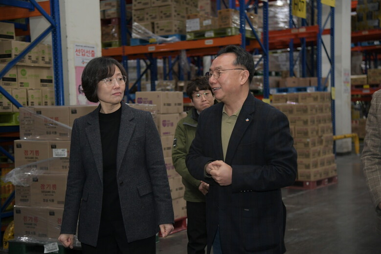 식약처 차장, 수입식품 서류 자동심사 활성화 위한 현장 소통(식약처 제공)