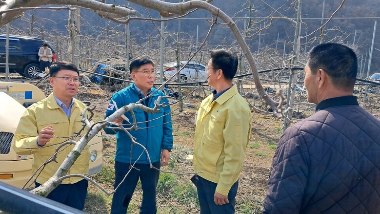 농촌진흥청 권철희 농촌지원국장(왼쪽 두번째)