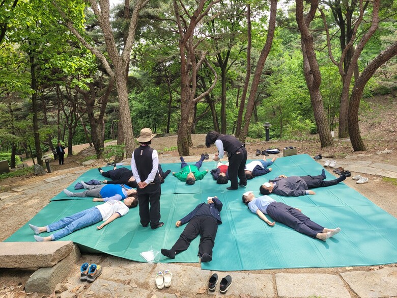 경기도 양평군 소재 숲 공원인 ‘쉬자파크’ 산림치유프로그램(산림청 제공)