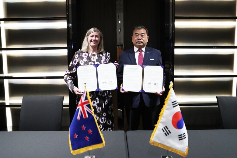 5월 30일, JW메리어트 동대문스퀘어에서 농정원과 뉴질랜드 교육진흥청의 업무협약 체결식이 열렸다.(농림수산식품교육문화정보원 제공)
