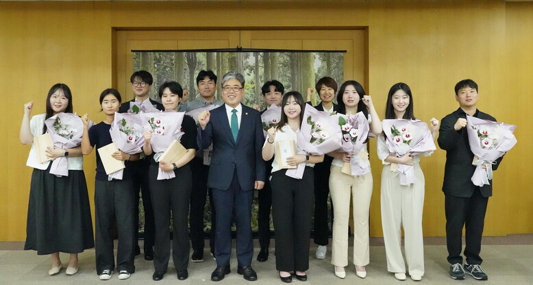 산림청(청장 임상섭)은 올해의 으뜸 신인상을 처음으로 신설해 수상자 11명 선정(산림청 제공)