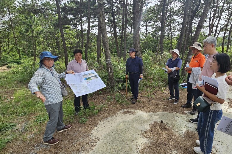 섬숲 경관 복원사업 현황을 점검하고 효율적 사후관리를 위한 현장토론회(산림청 제공)