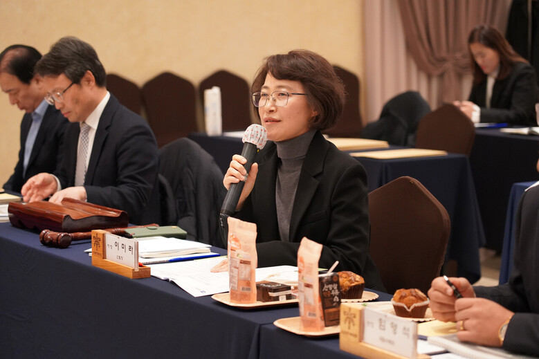 이미라 산림청 차장이 2024년 제3차 산림과학기술 위원회에 참석해 인사말을 하고 있다. (산림청 제공)