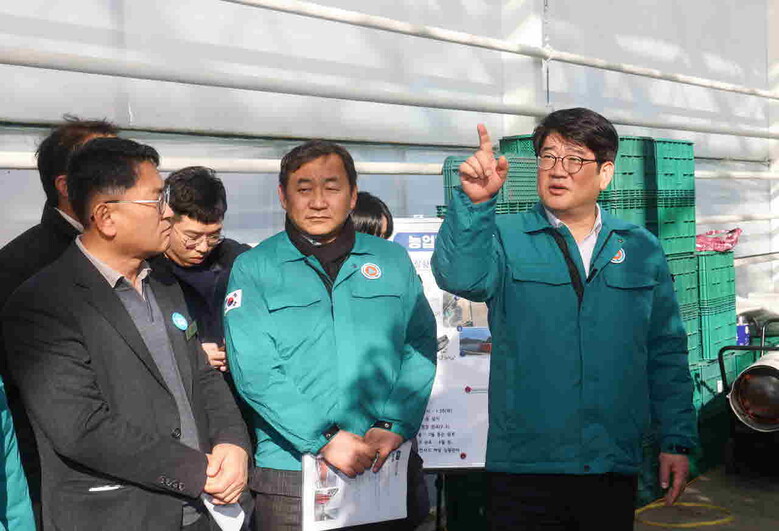 폭설피해 현장 점검(농진청 제공)