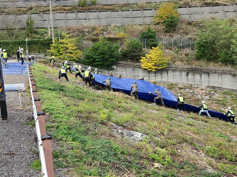 지난 10월 ‘재난대응 안전한국훈련’에서 저수지 사고 상황을 가정하고 민관군 합동 훈련을 추진했다.