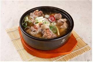 한우 갈비탕(한우자조금 제공)