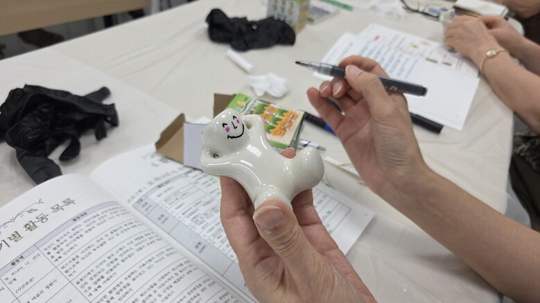 암암 괜찮아 괜찮고 말고 잔디인형 만들기 활동(고양시청 제공)