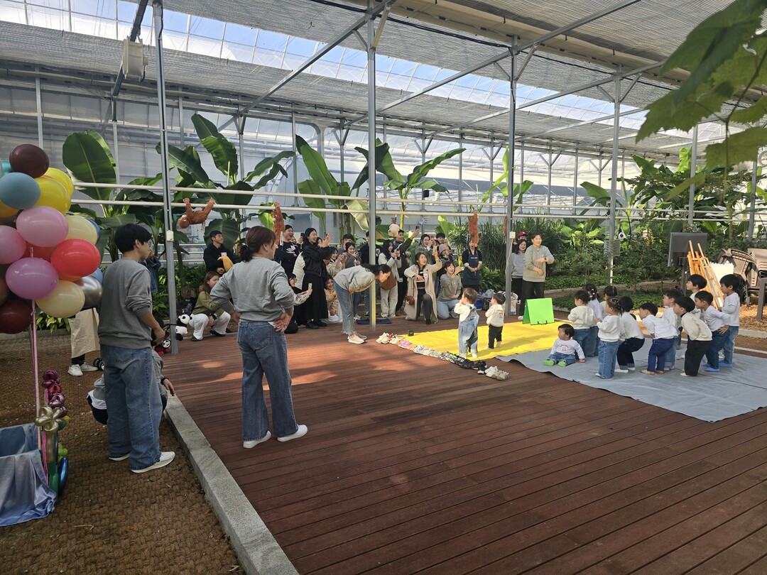 인제 스마트팜 온실, 체험학습 명소로 인기