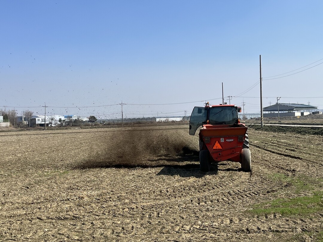 경기도, 비료가격 상승 압력에 대안으로 주목받는 ‘경축순환농업’ 현장방문